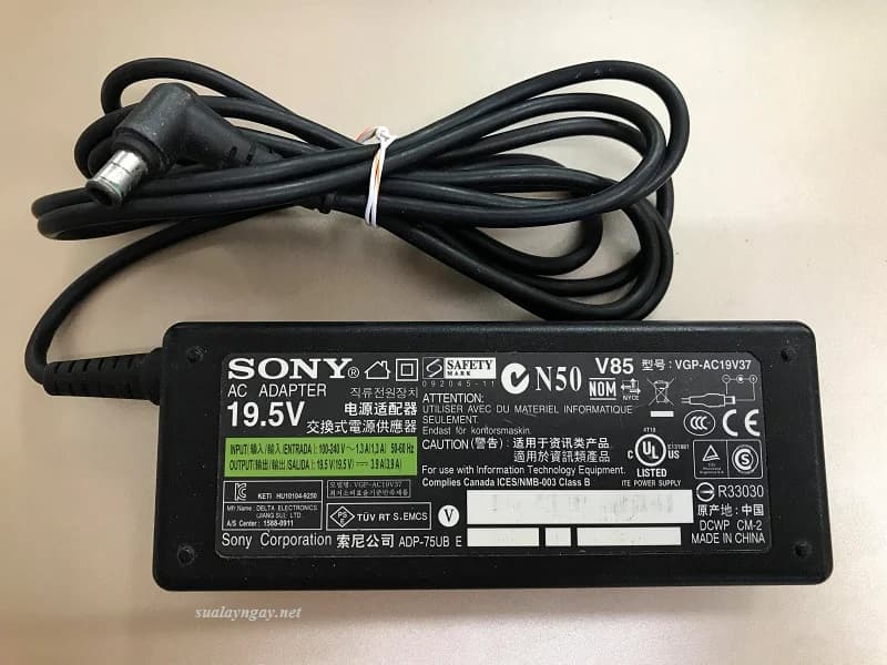 Adapter *ZIN* SONY - 19.5V - 4.7A *** BH 6TH