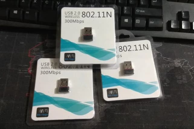 USB THU WIFI 300Mbps KO ANTEN 802.11 *** BH 12T