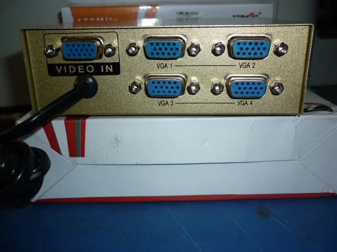 HUB 1 CPU RA 4 MÀN HÌNH *** BH 1T