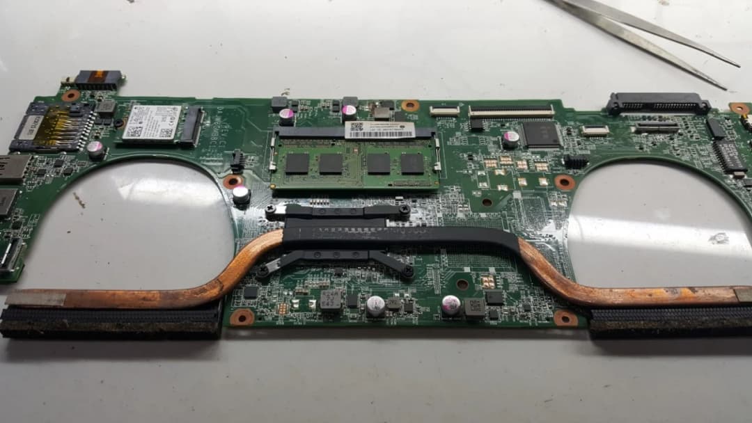 MAIN LAPTOP VOSTRO 14-5480 i3 *** BH 1T