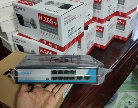 Switch POE Hrui 8 Port HR901-AF-82N *** BH 12T
