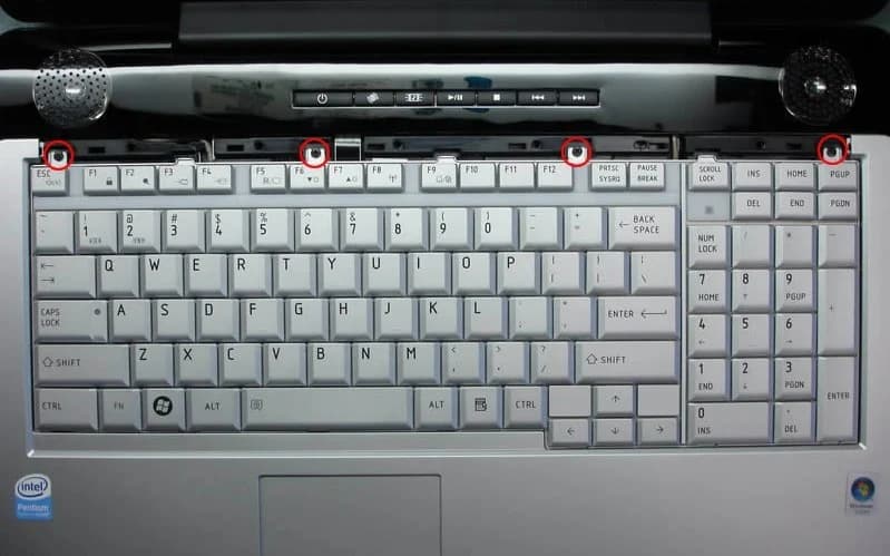 KEY TOSHIBA P205 WHITE 17" L505 L500 L550 X205 555 L355 P305 P300 A500 A505 A550 *** BH 6T