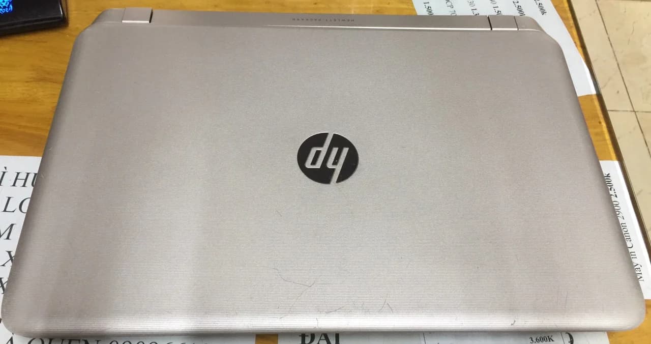 Laptop HP 15-P047TU *** BH 1TH