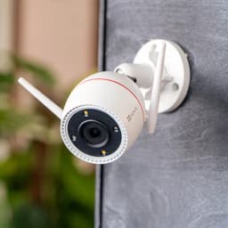 camera-wifi-ezviz-h3c-3mp-linh-hoat